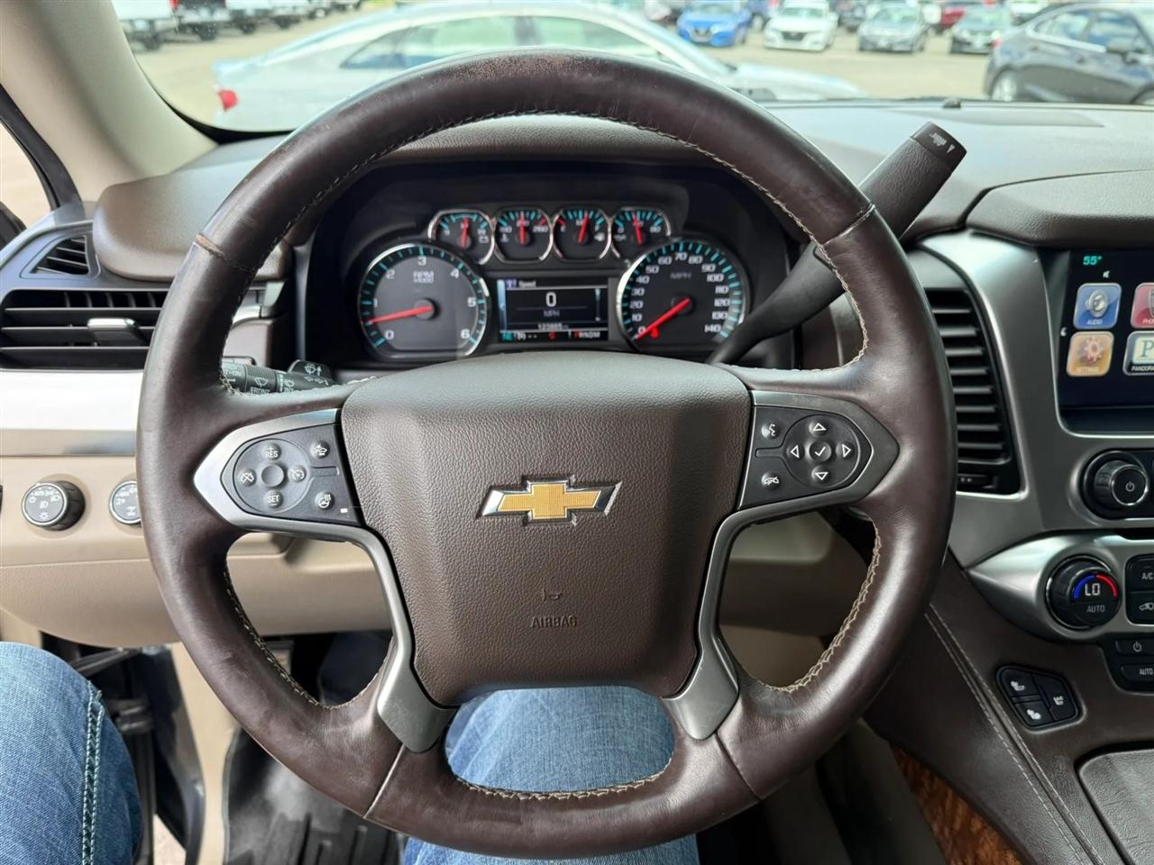 Chevrolet Suburban  2016