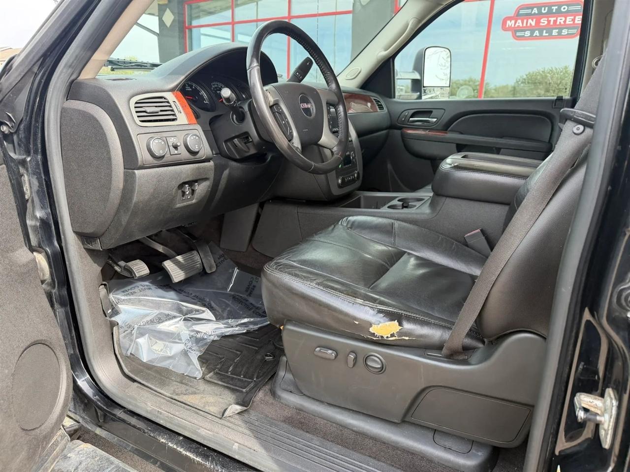 GMC Sierra 2500HD  2010