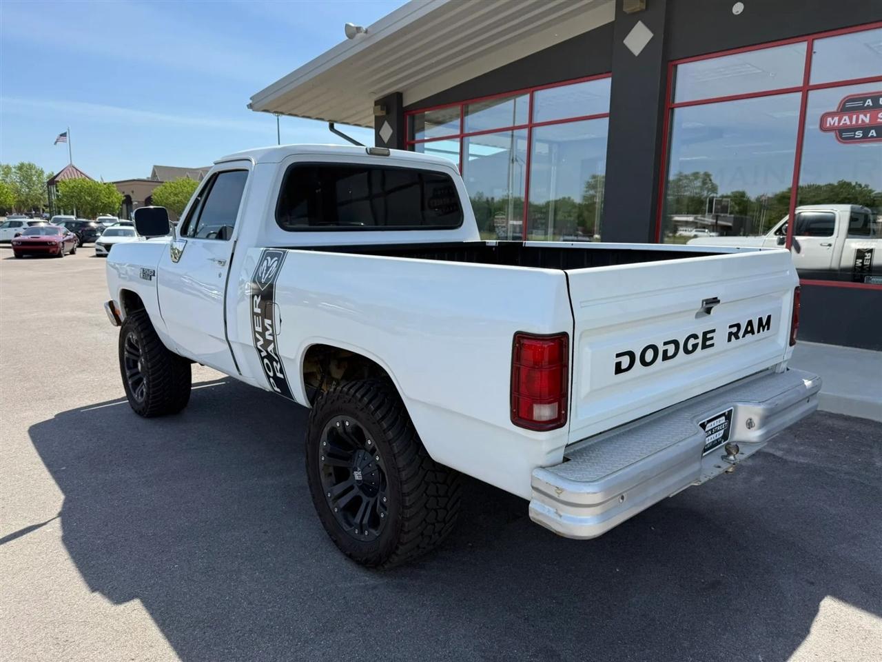 Dodge RAM 150  1990