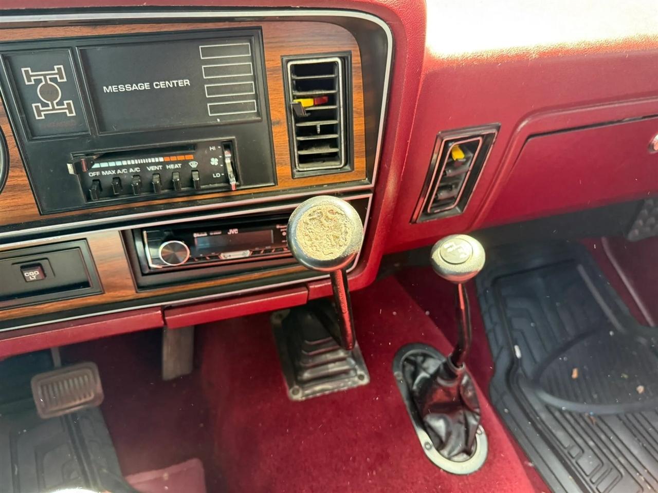 Dodge RAM 150  1990