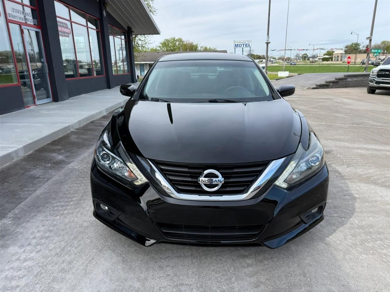 Nissan Altima  2017