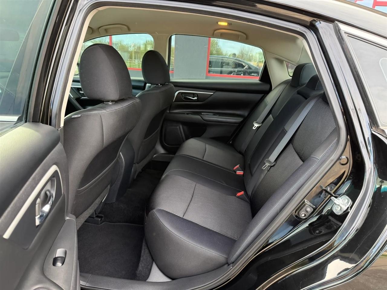 Nissan Altima  2017