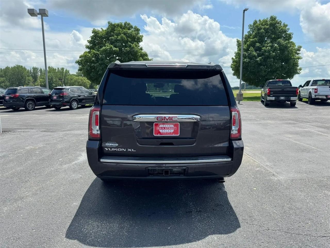 GMC Yukon XL  2017