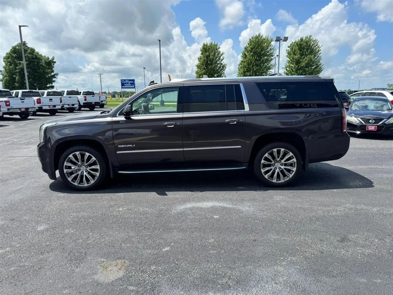 GMC Yukon XL  2017