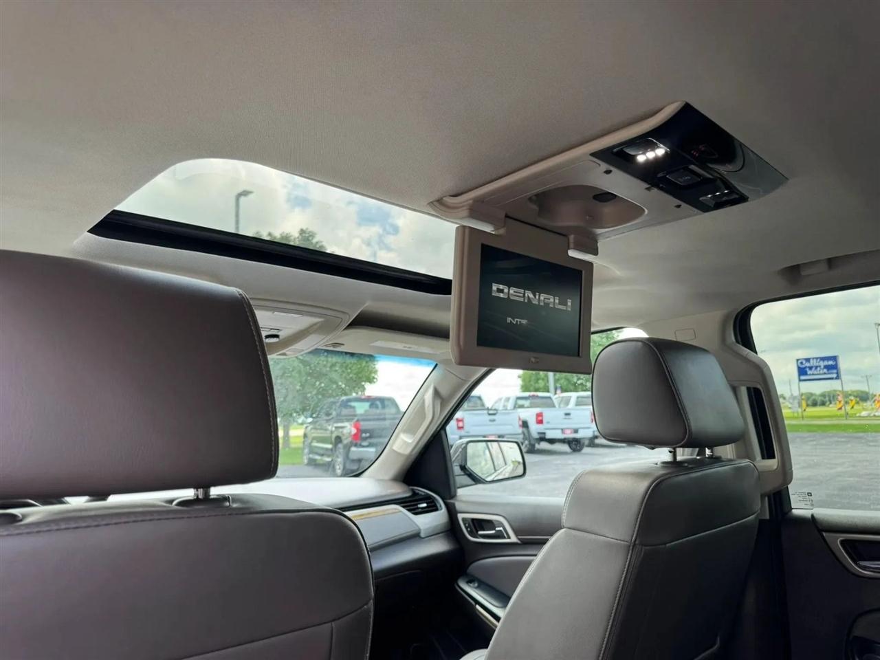 GMC Yukon XL  2017