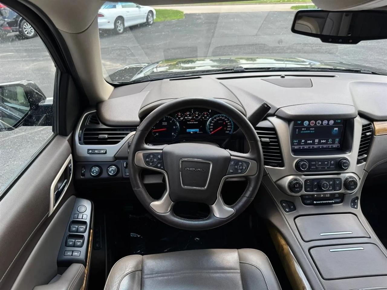 GMC Yukon XL  2017