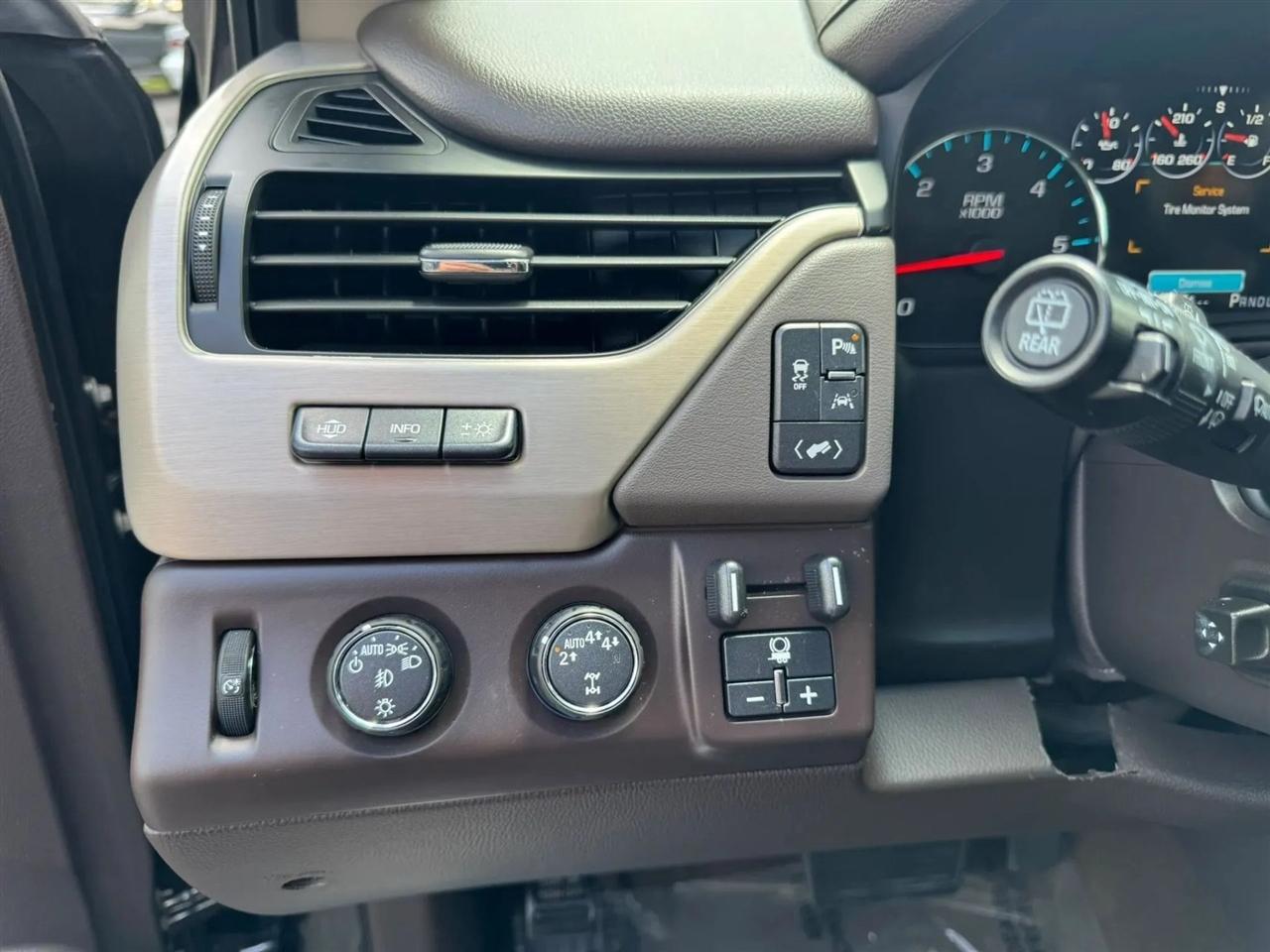 GMC Yukon XL  2017