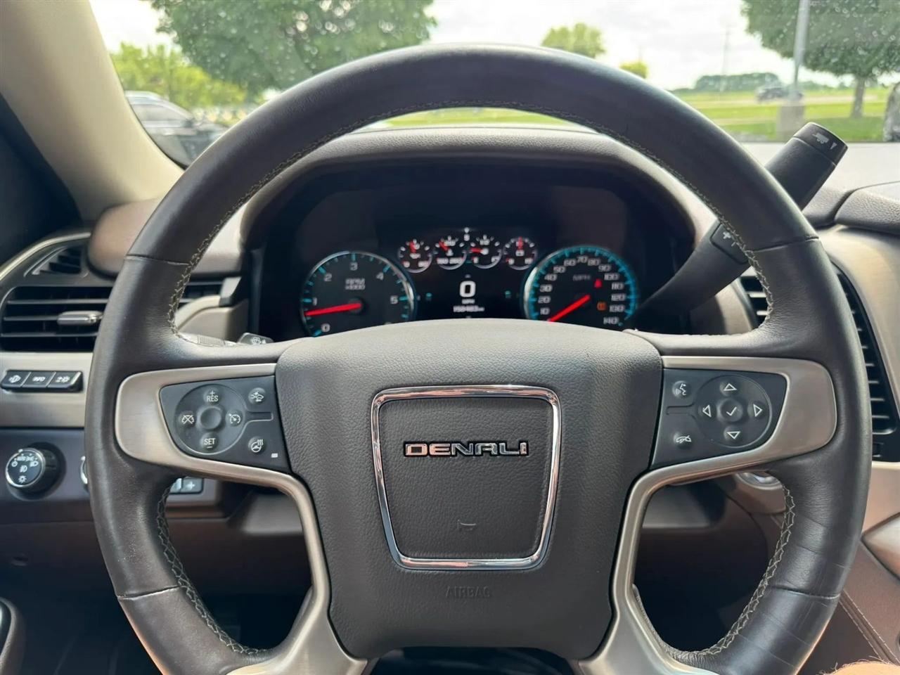 GMC Yukon XL  2017