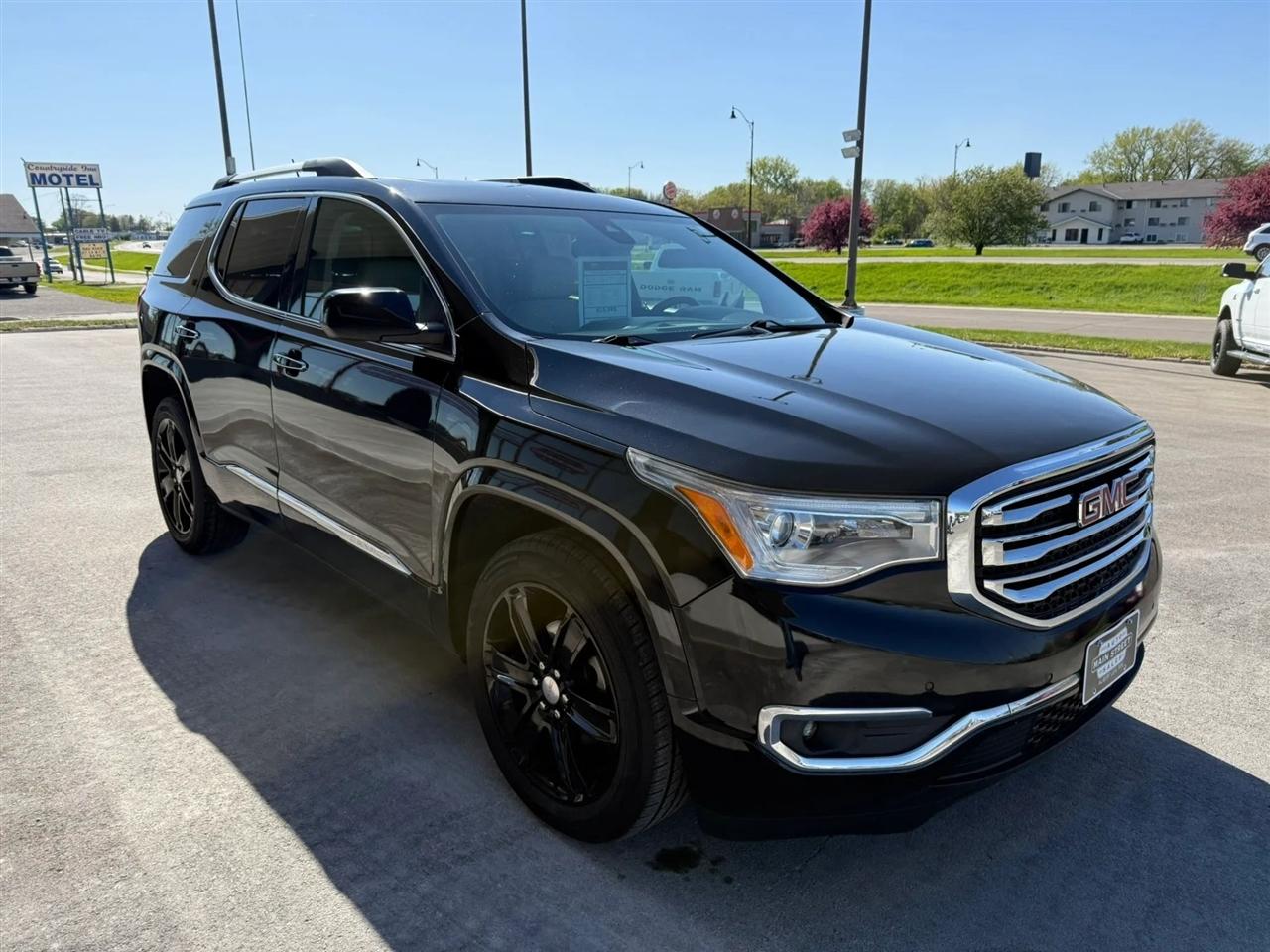 GMC Acadia  2017
