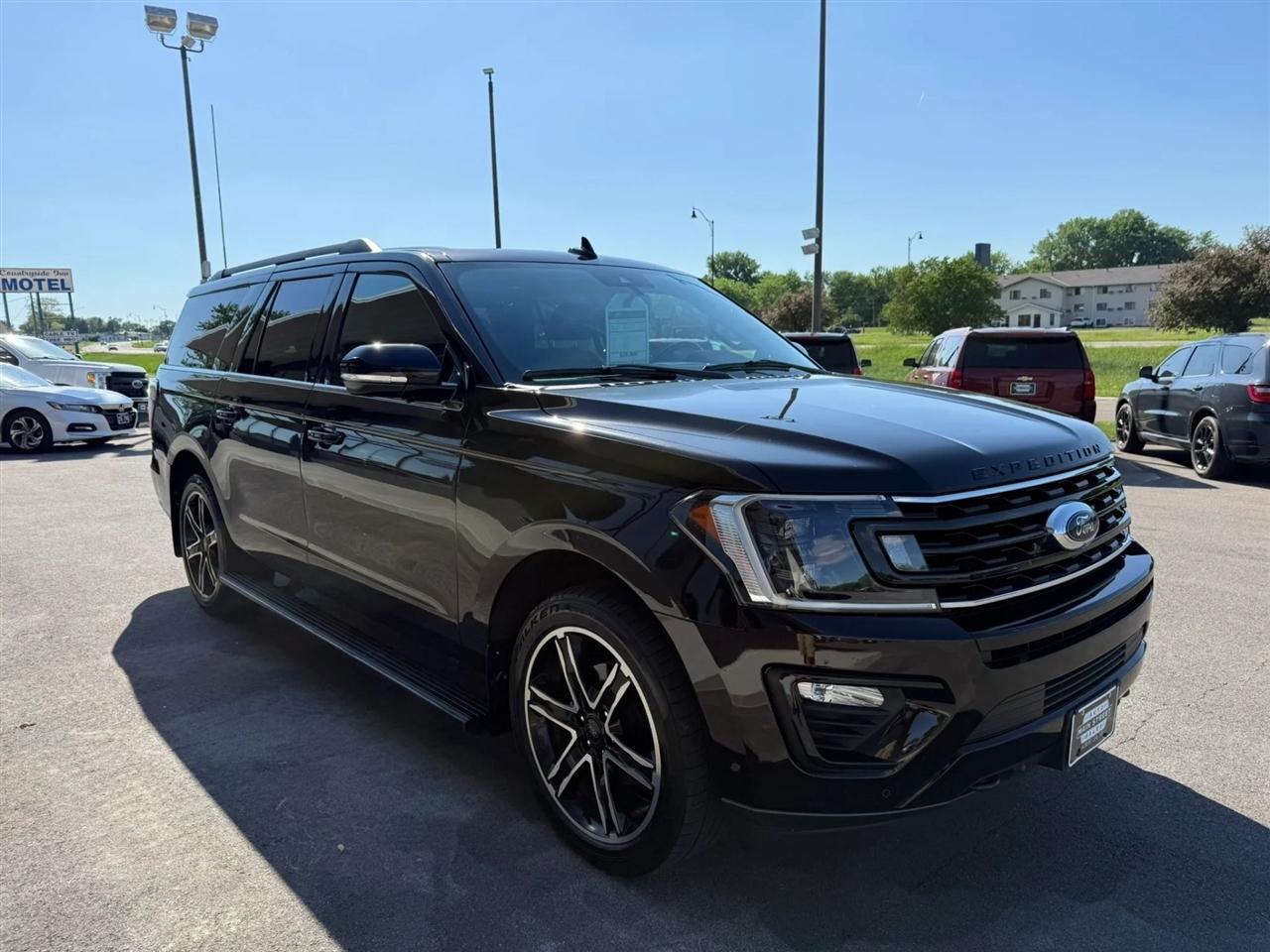 Ford Expedition  2021