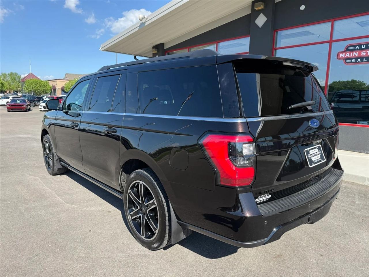 Ford Expedition  2021