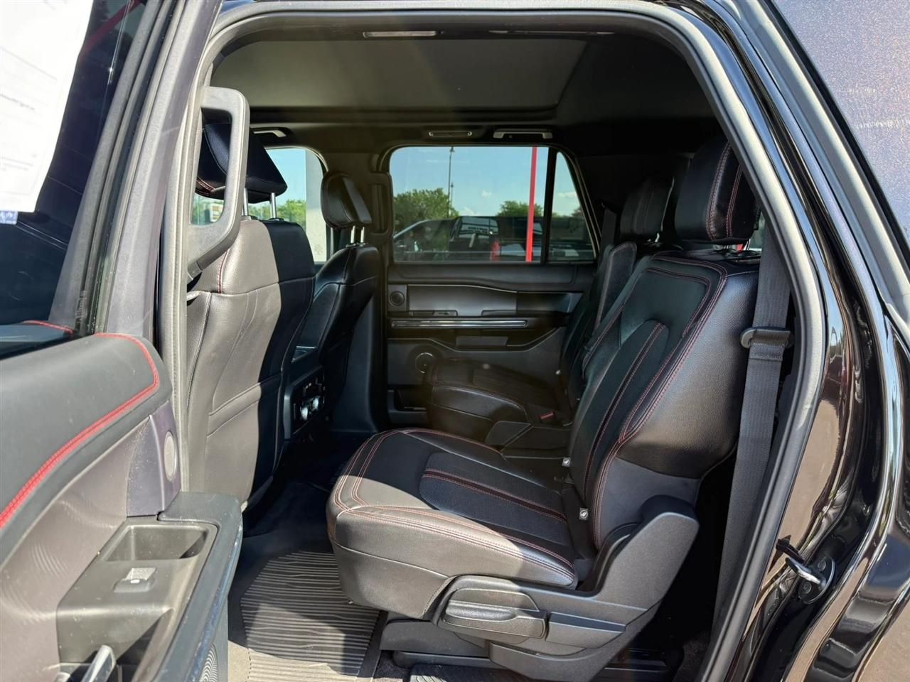 Ford Expedition  2021