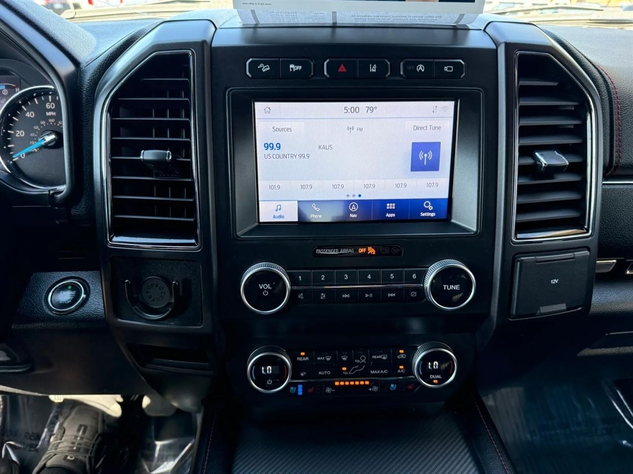 Ford Expedition  2021