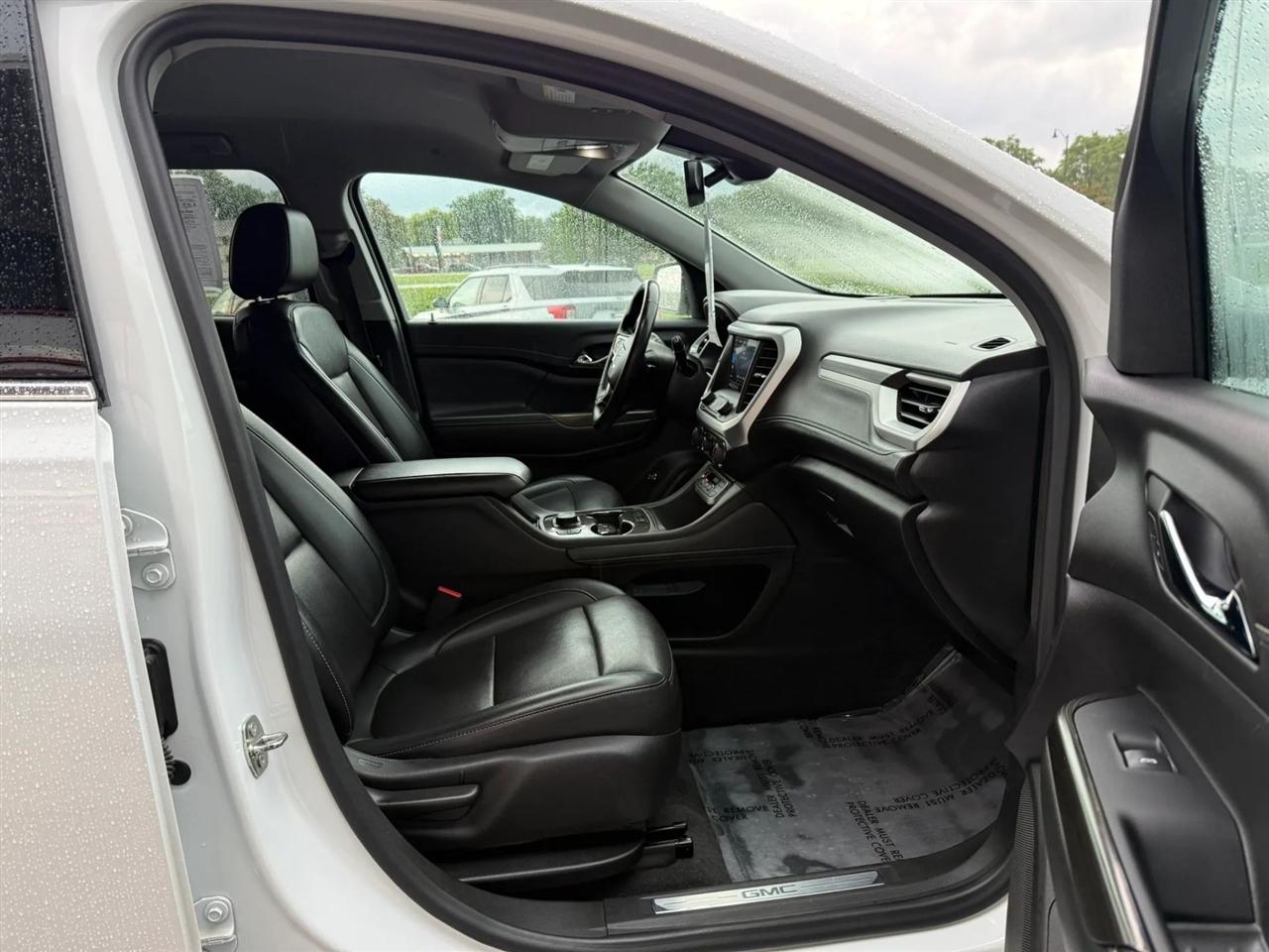 GMC Acadia  2023