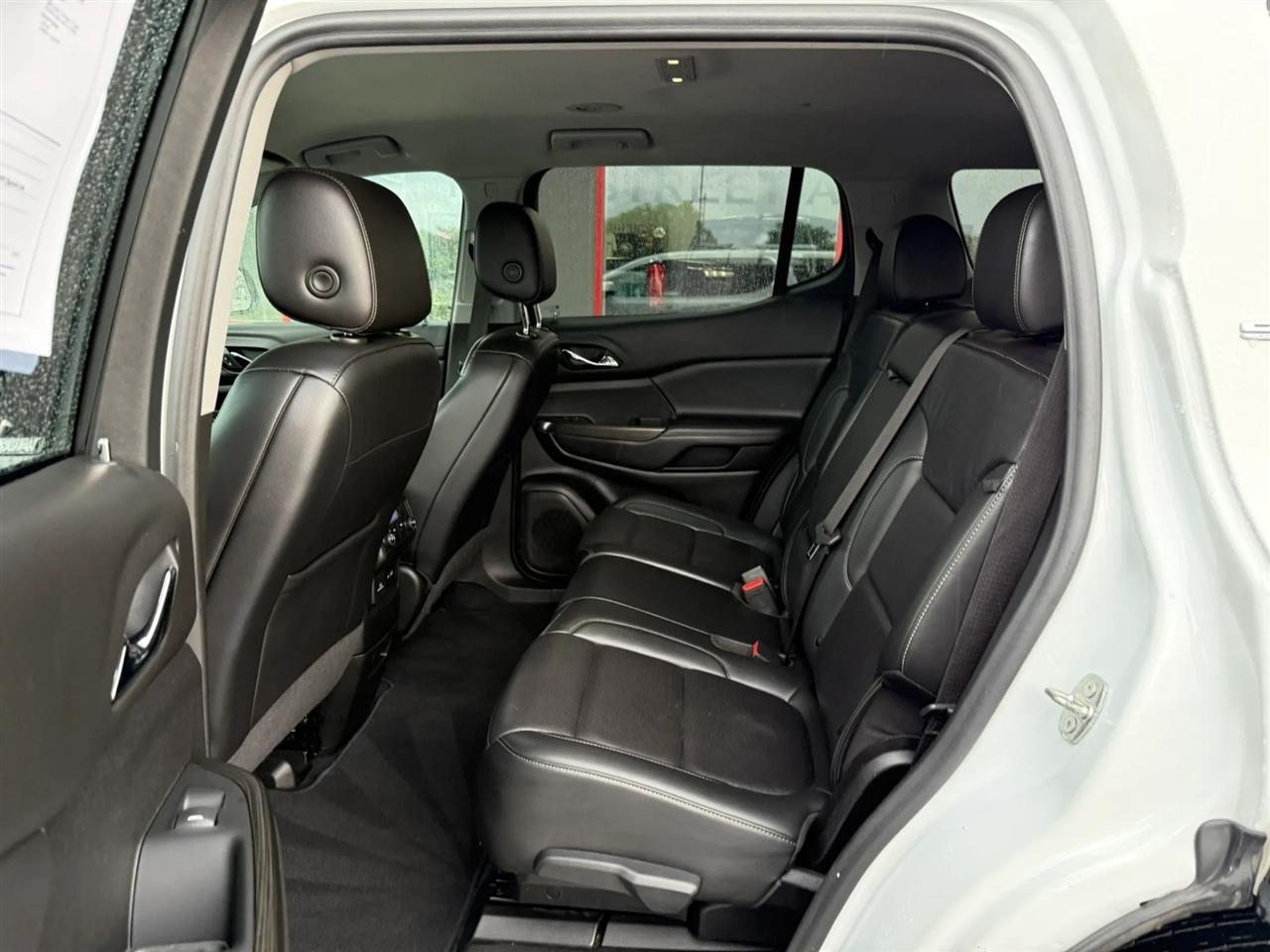 GMC Acadia  2023