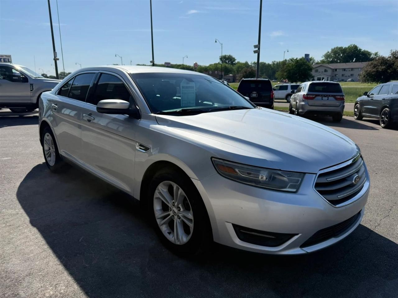 Ford Taurus  2013