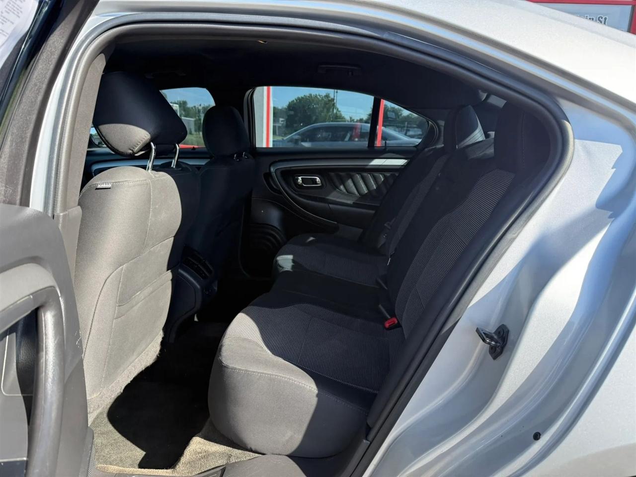 Ford Taurus  2013
