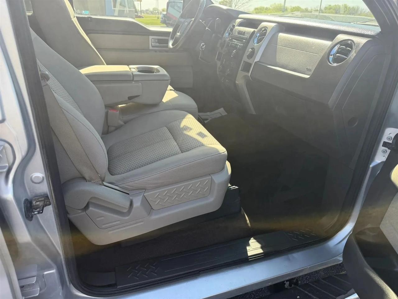 Ford F-150  2010