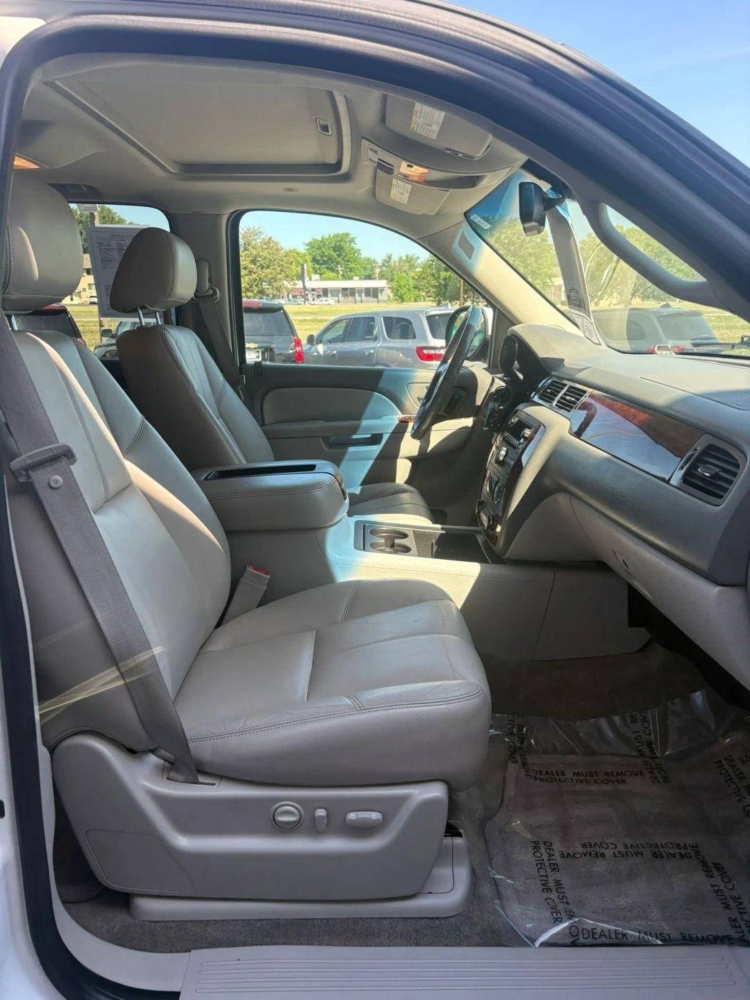 Chevrolet Tahoe  2011