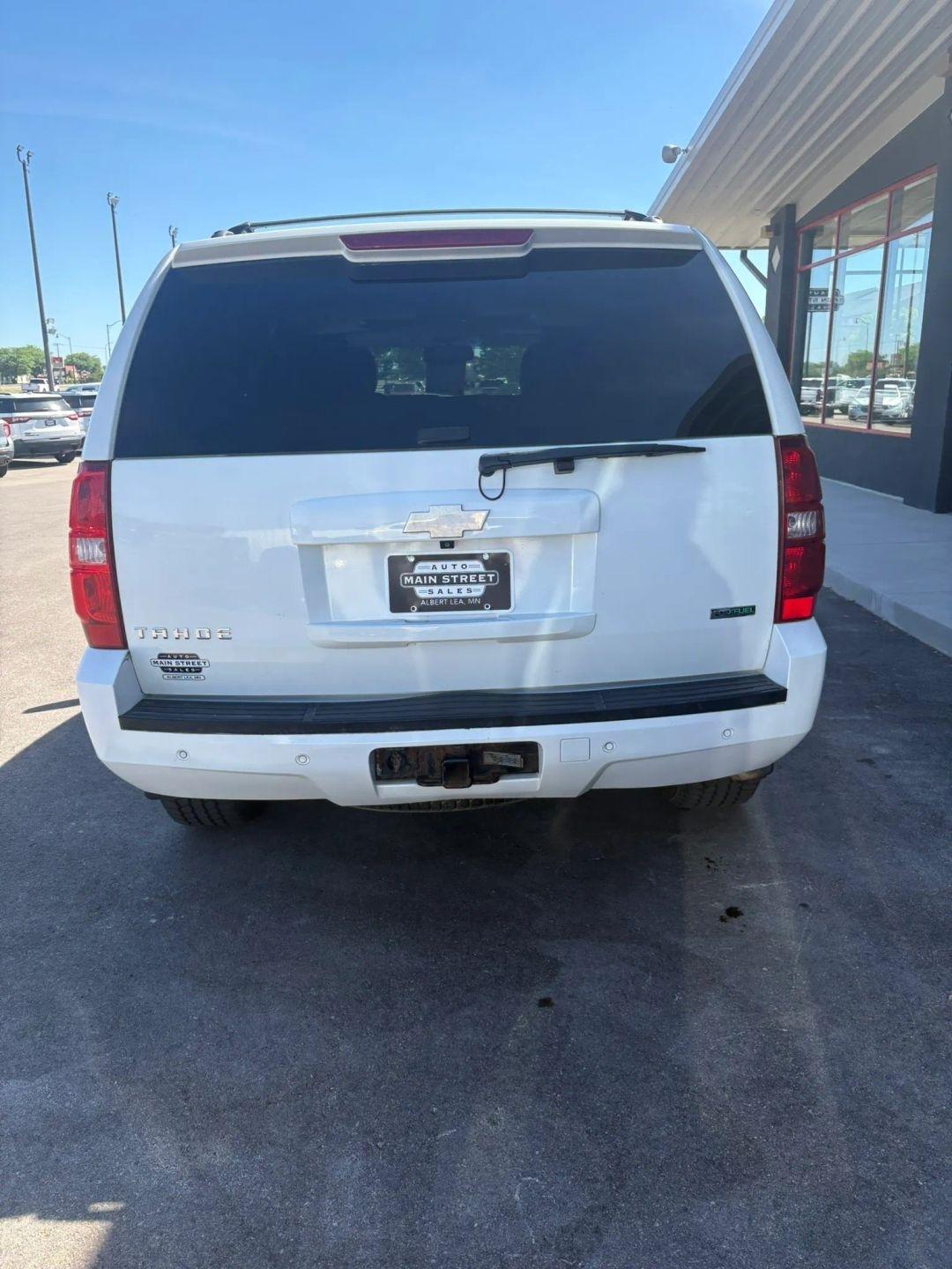 Chevrolet Tahoe  2011