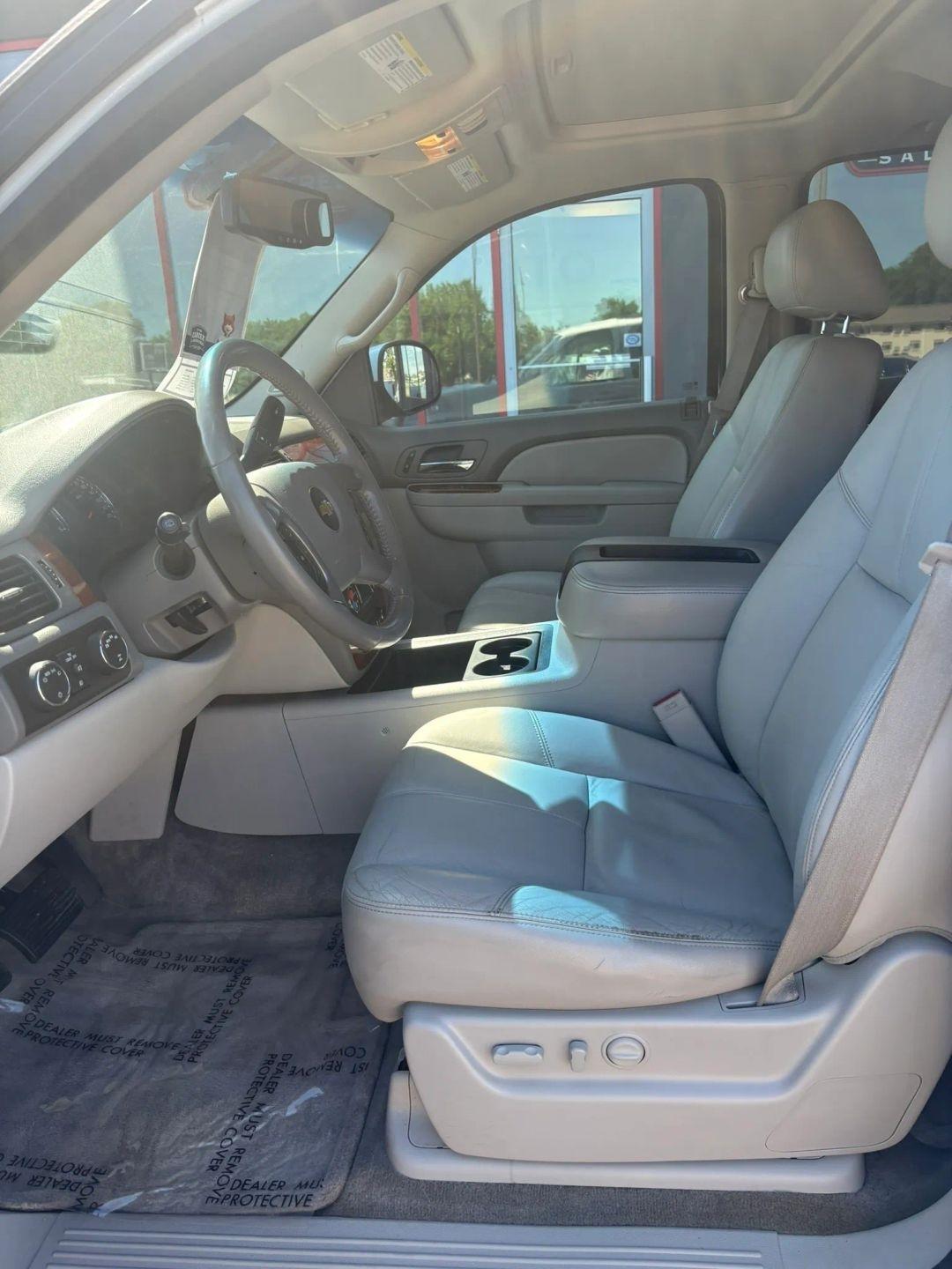 Chevrolet Tahoe  2011