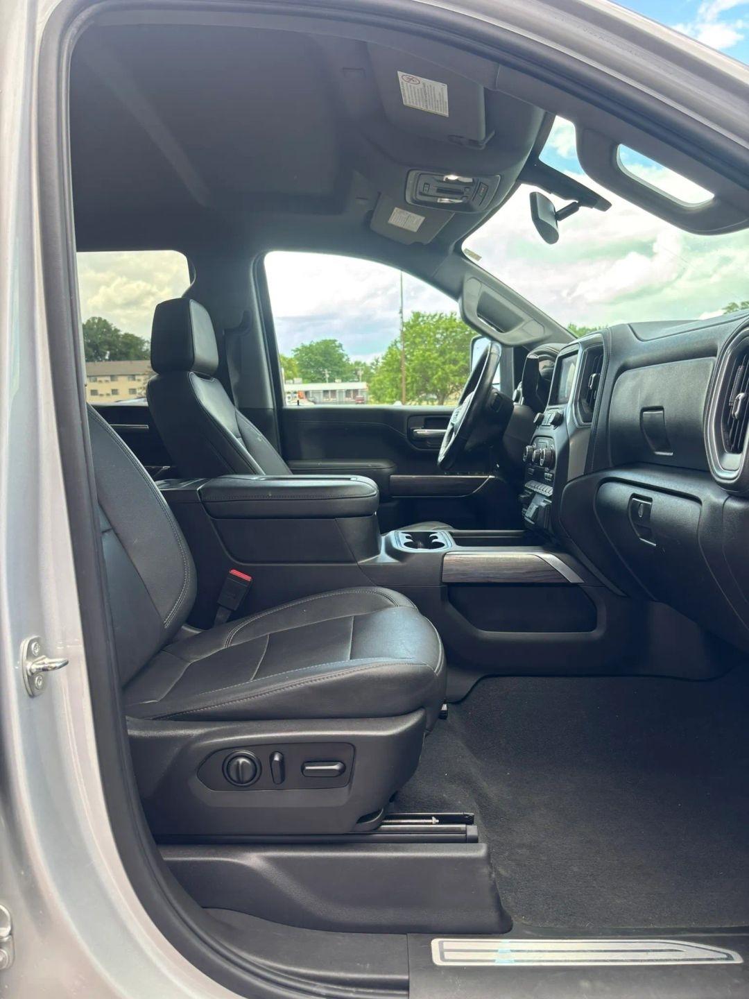 Chevrolet Silverado 2500HD  2021