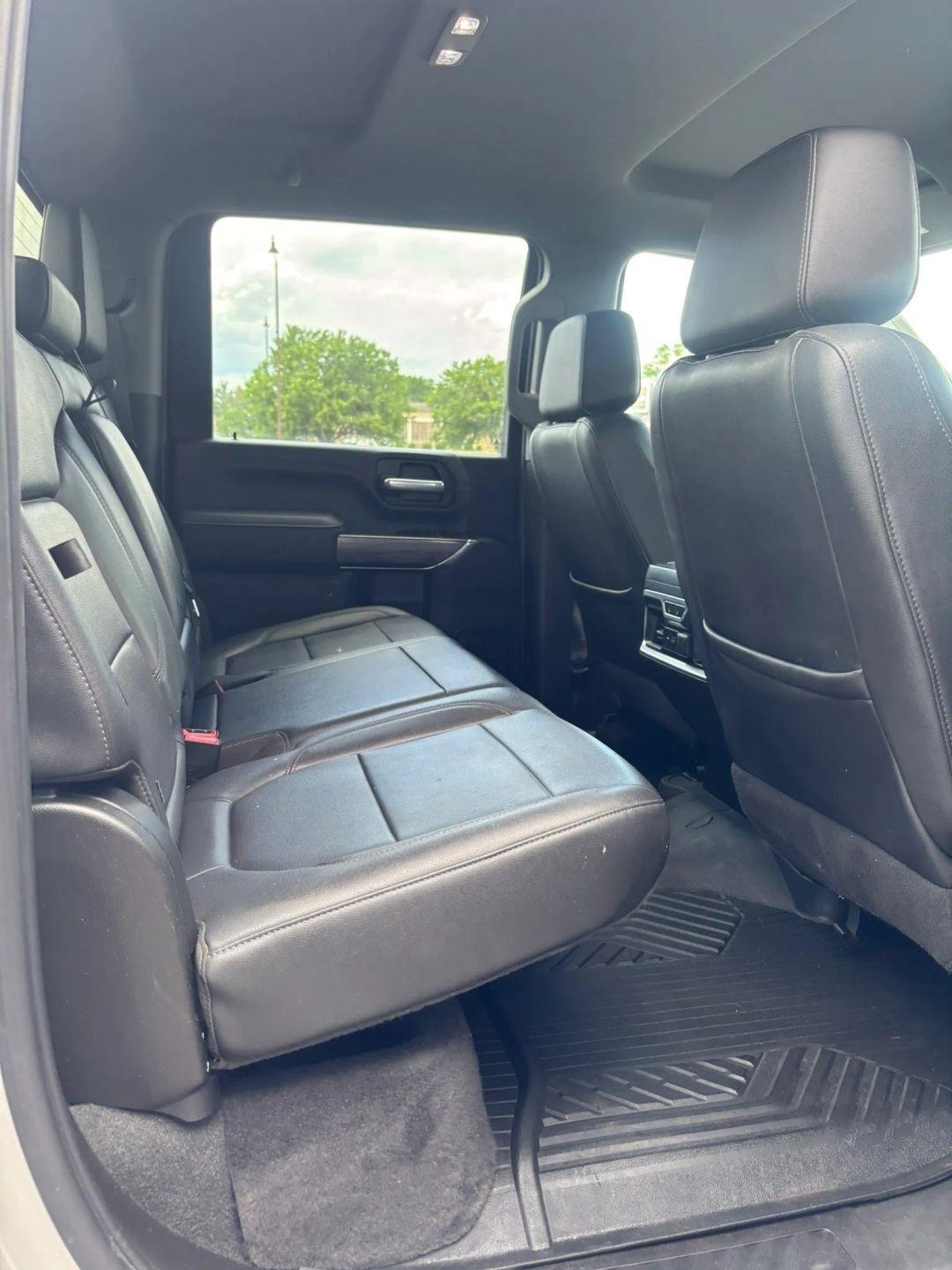 Chevrolet Silverado 2500HD  2021