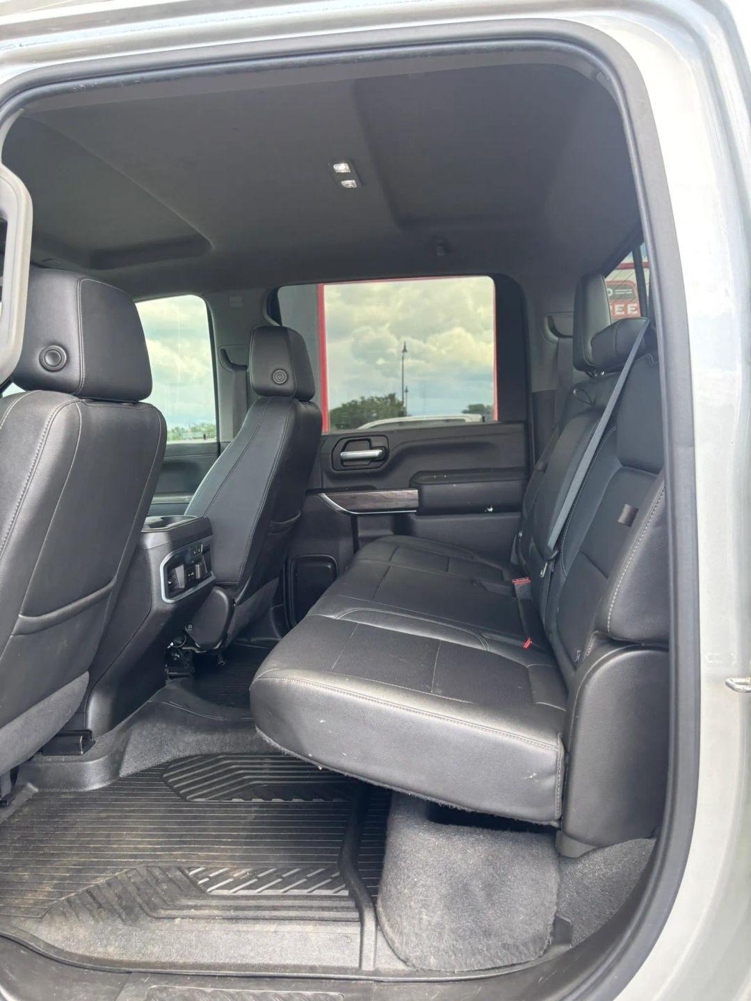 Chevrolet Silverado 2500HD  2021