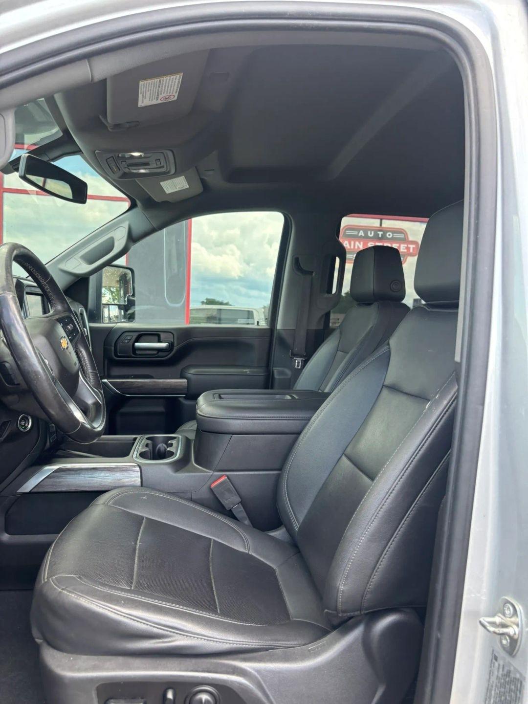 Chevrolet Silverado 2500HD  2021