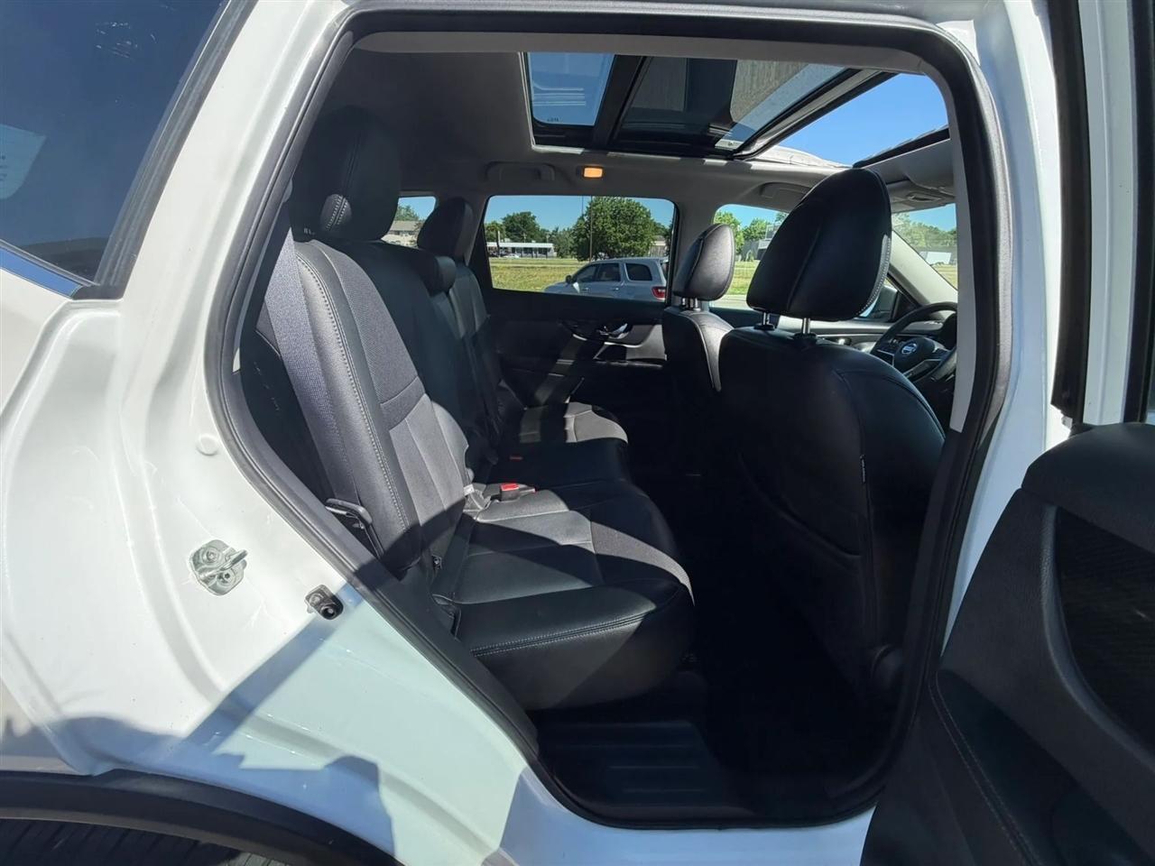 Nissan Rogue  2017