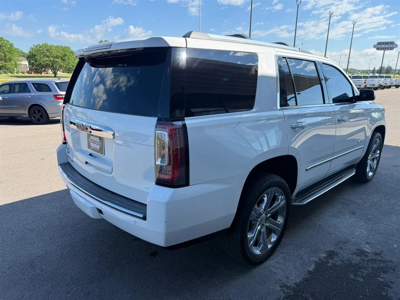 GMC Yukon Denali  2017