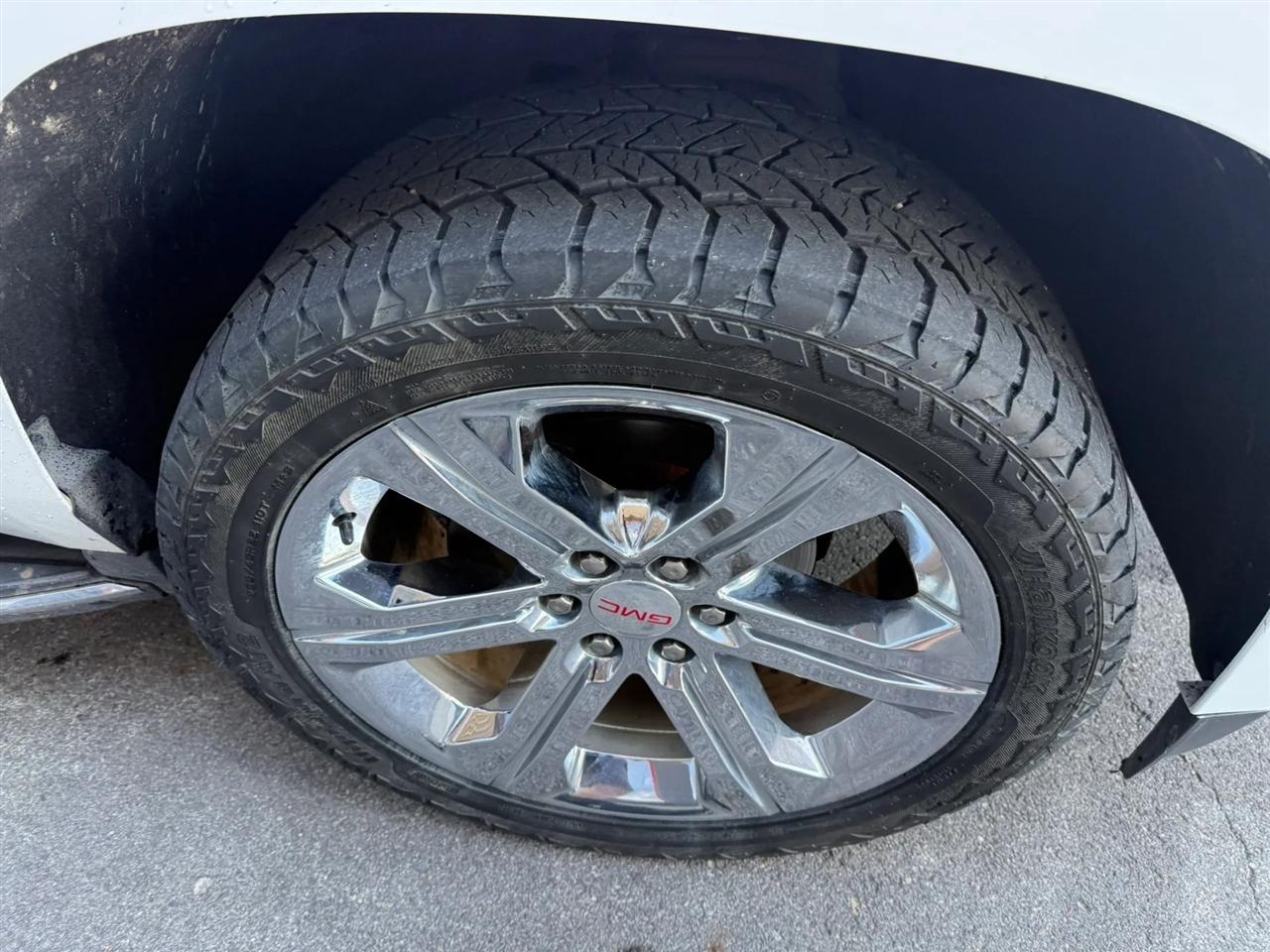 GMC Yukon Denali  2017