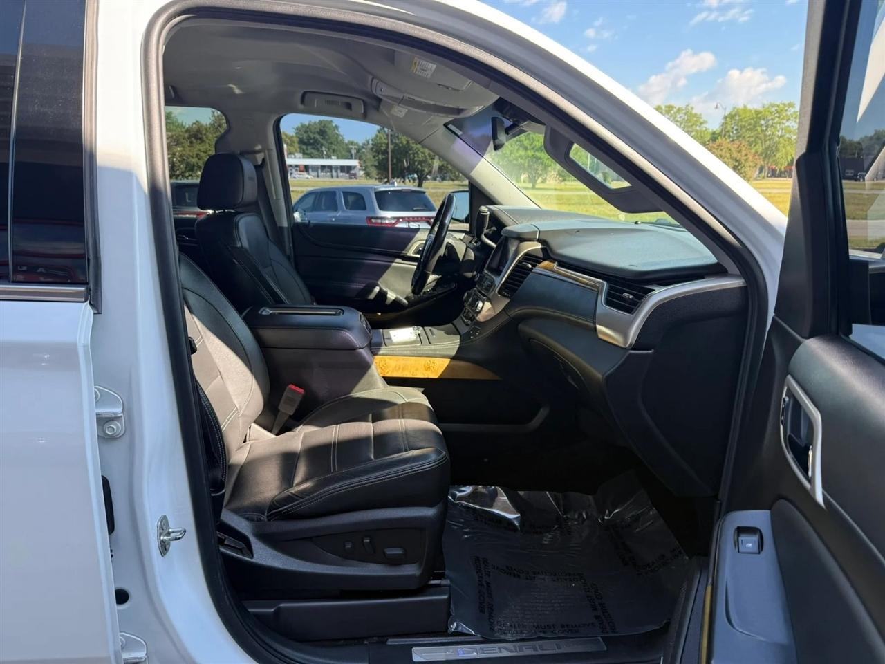 GMC Yukon Denali  2017