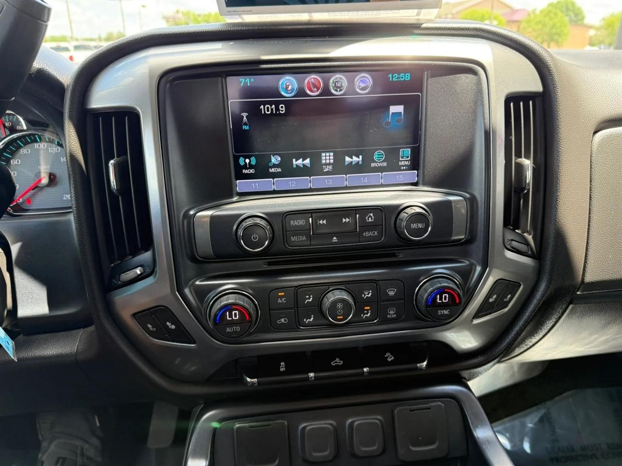 Chevrolet Silverado 1500  2018