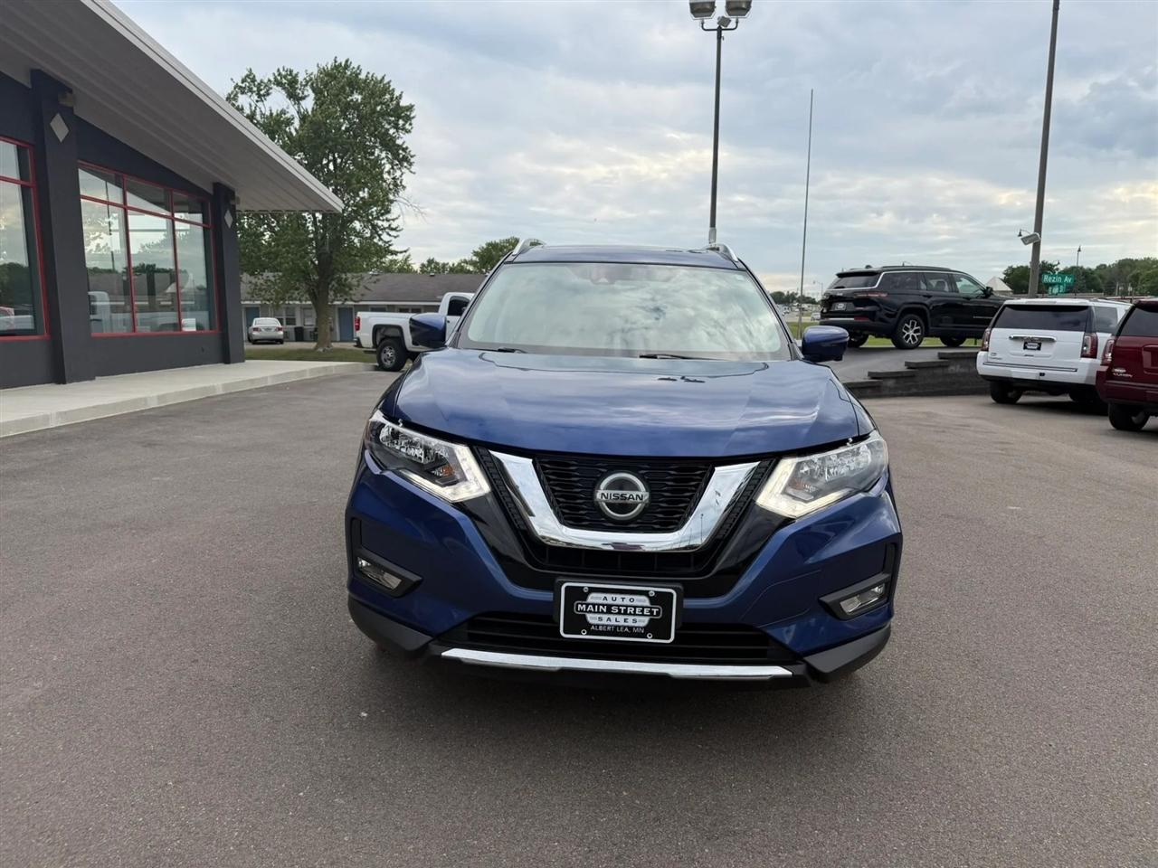 Nissan Rogue  2020