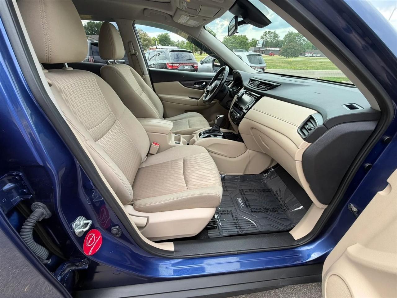 Nissan Rogue  2020