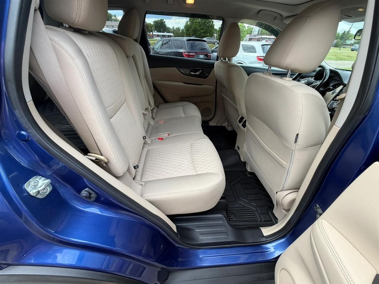 Nissan Rogue  2020