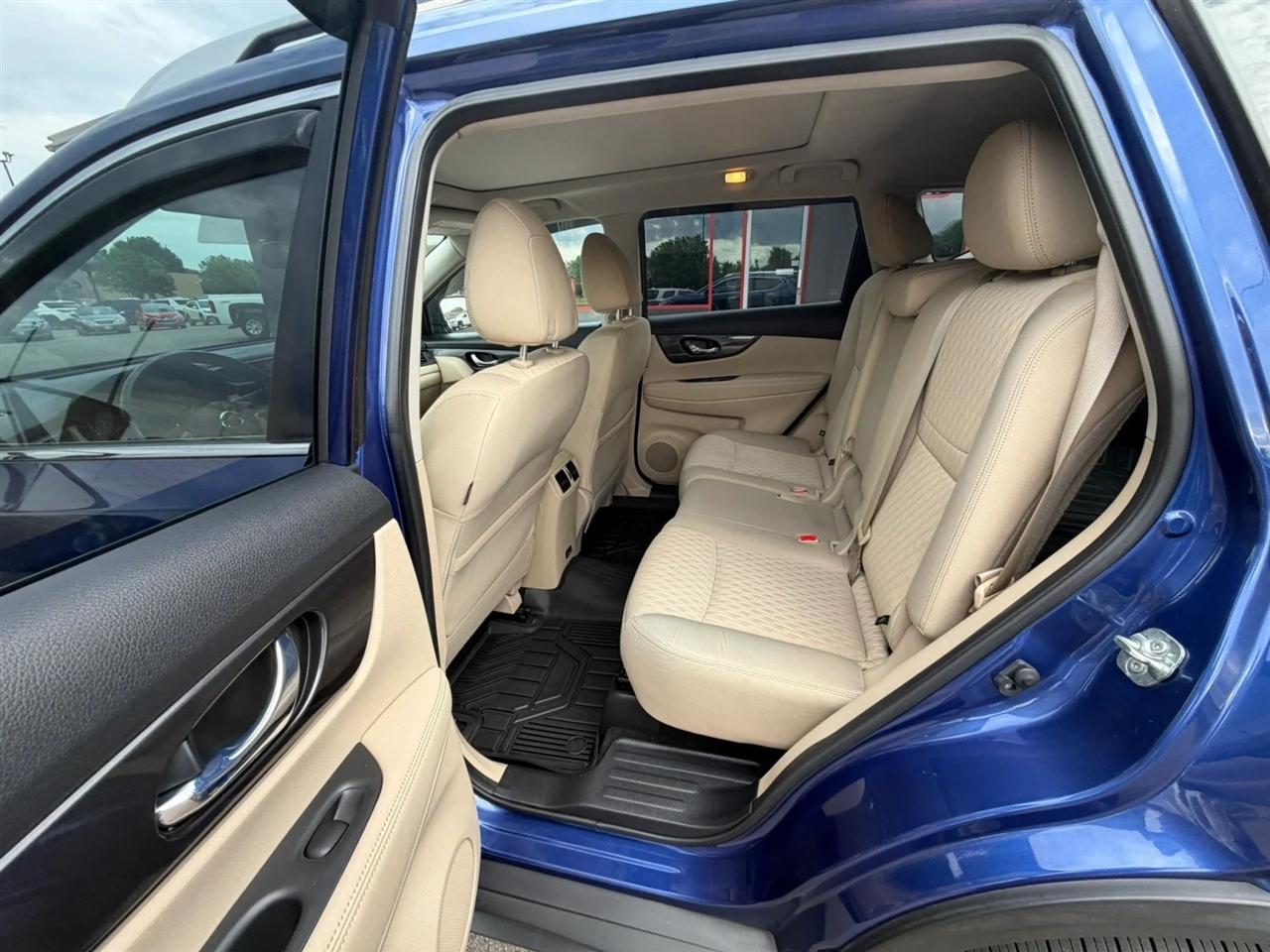 Nissan Rogue  2020