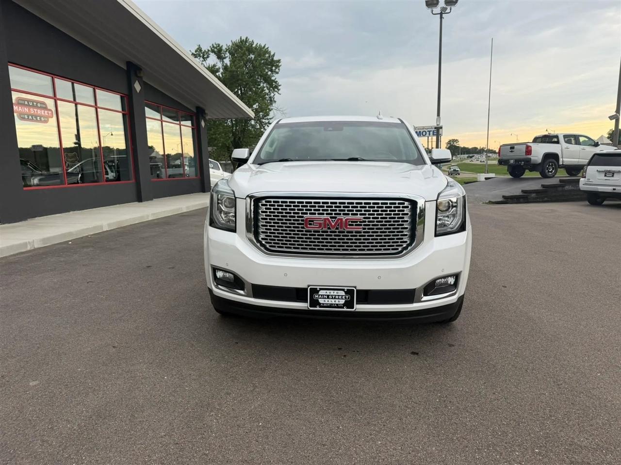 GMC Yukon XL  2016