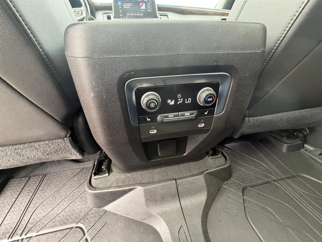 Chevrolet Tahoe  2021