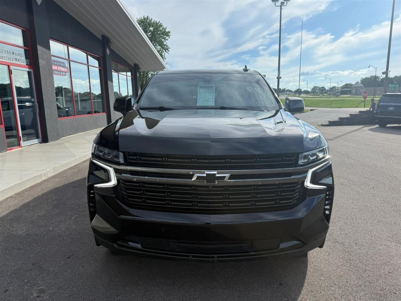 Chevrolet Suburban  2021