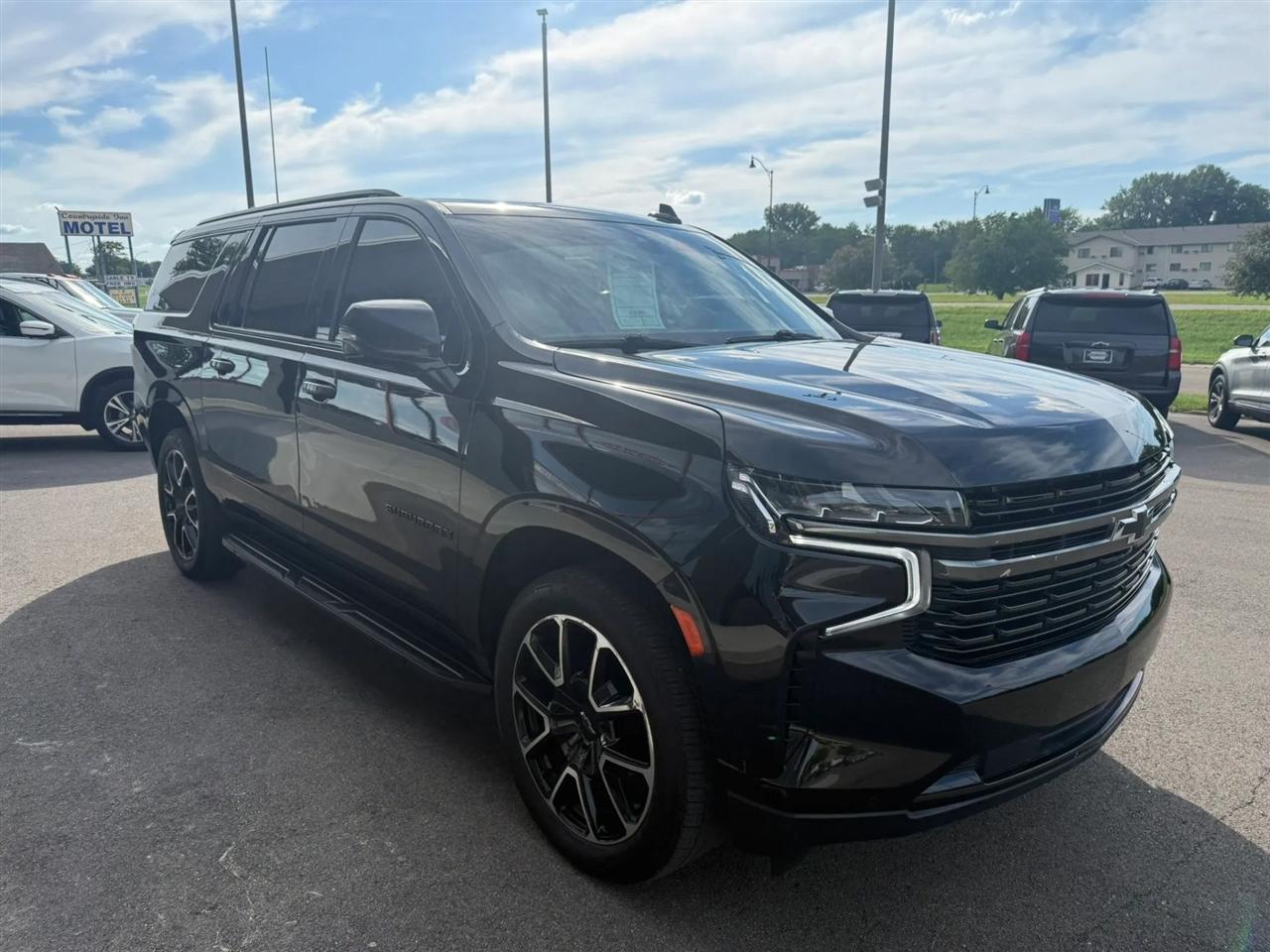 Chevrolet Suburban  2021