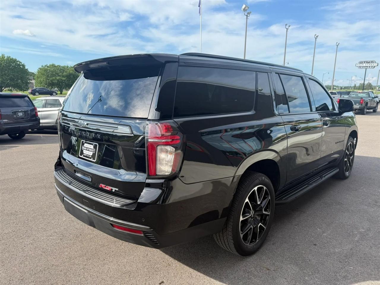 Chevrolet Suburban  2021