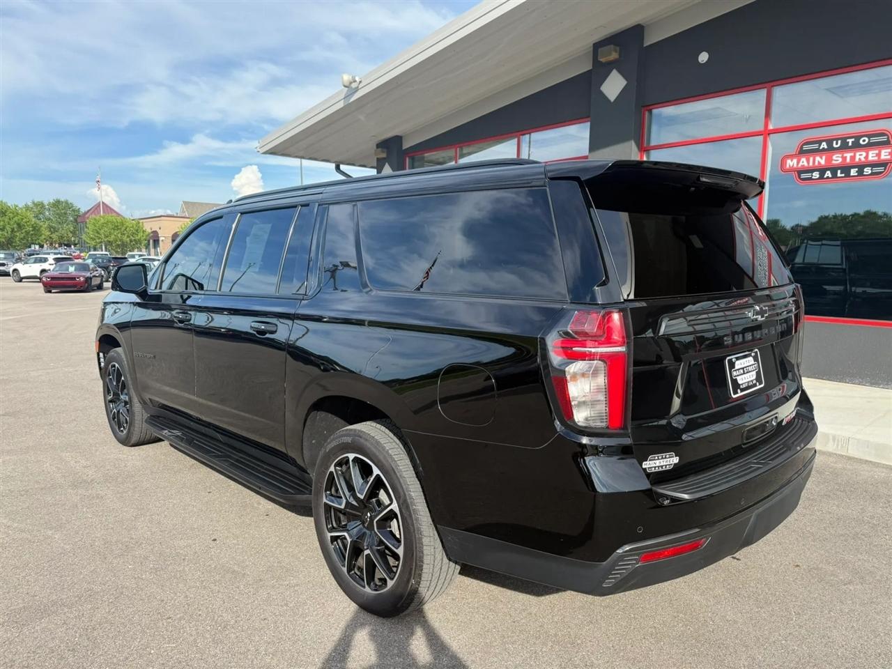 Chevrolet Suburban  2021