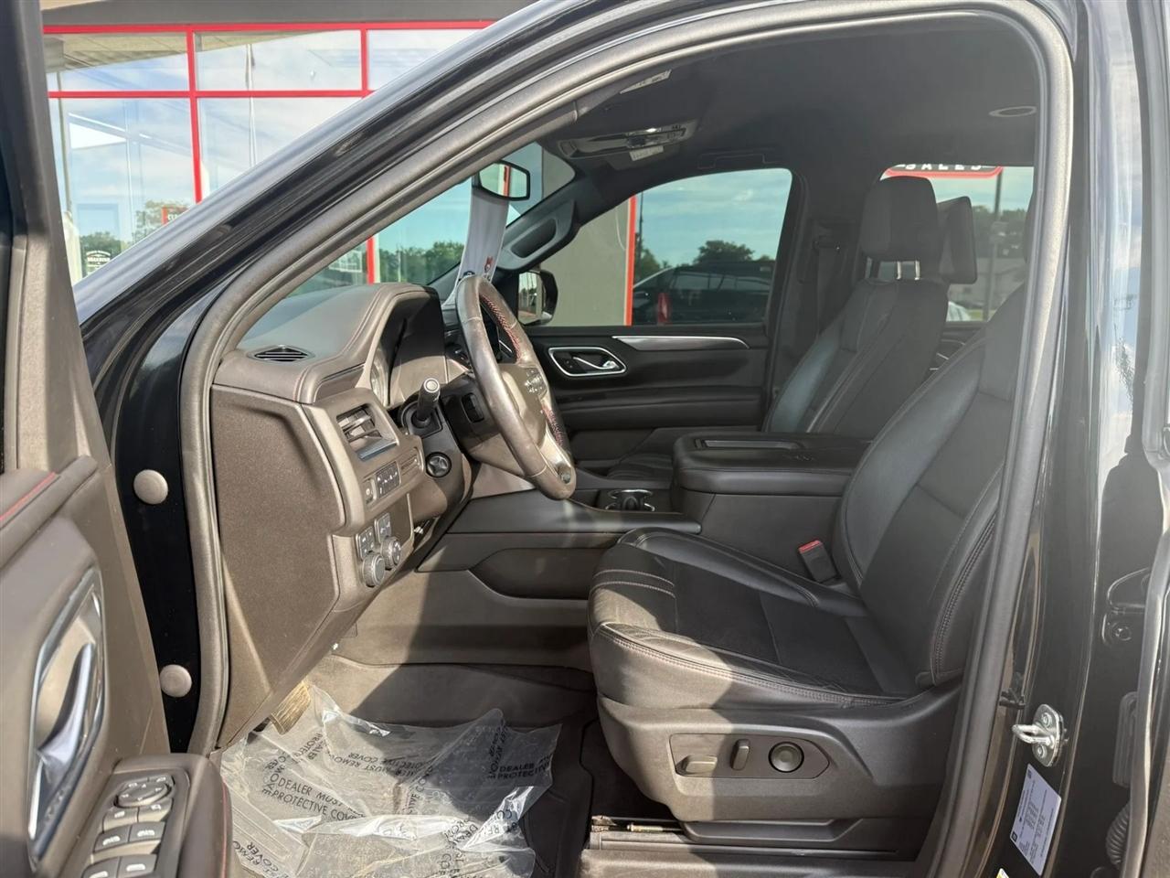 Chevrolet Suburban  2021