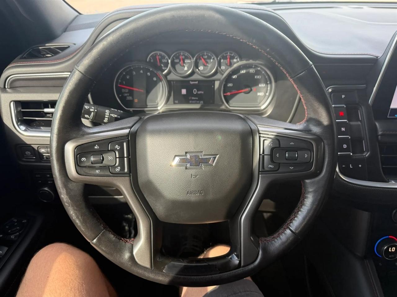 Chevrolet Suburban  2021