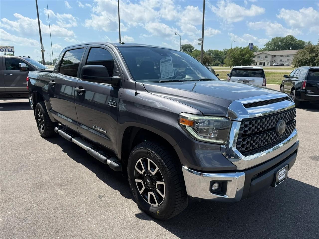 Toyota Tundra  2018