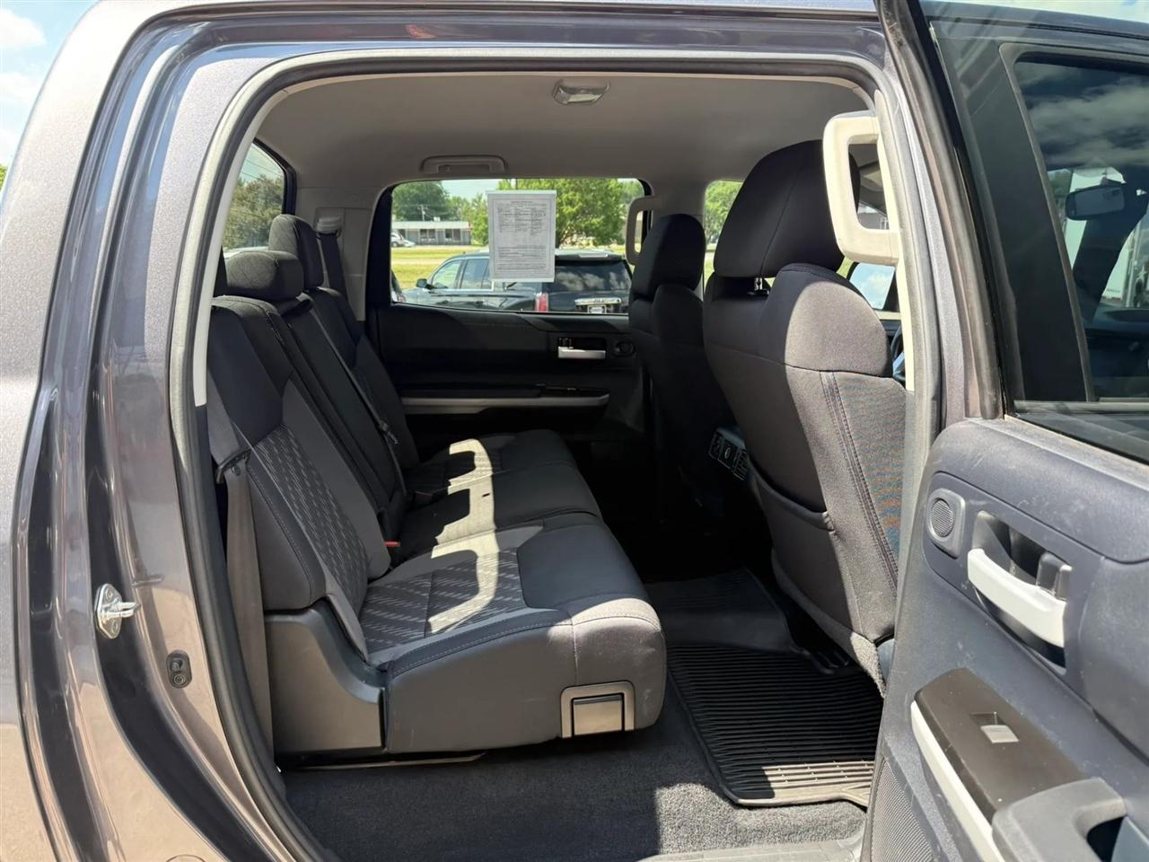 Toyota Tundra  2018