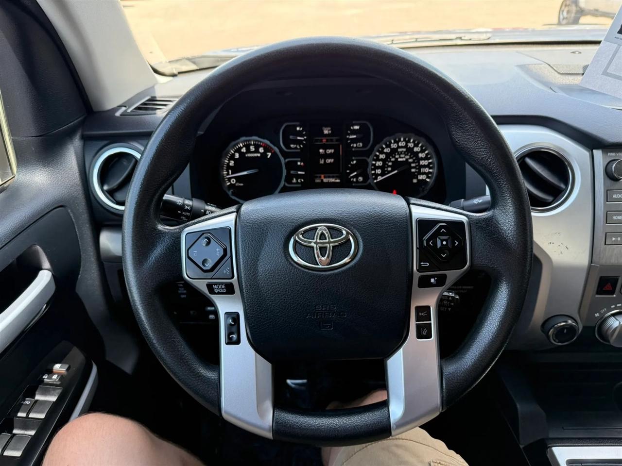 Toyota Tundra  2018