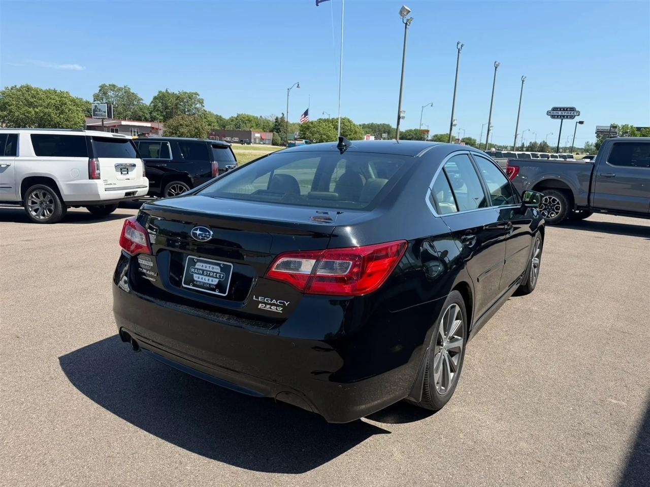 Subaru Legacy  2017